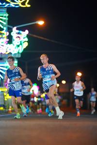 BIB: 240, 40918
                            <button type="button" onclick="openModal(23105596)" class="btn btn-primary btn-sm float-right btn-popup" data-toggle="modal" data-target=".modal-high-quality">
                        <i class="fas fa-shopping-cart"></i> Add to Cart
                    </button>
                                            <button type="button" onclick="isThisMe(23105596, true)" class="btn btn-success btn-sm float-right btn-popup btn-isme hidden" data-toggle="tooltip" data-placement="bottom" title="นี่คือรูปของคุณใช่ไหม คลิกที่นี่เพื่อเอาเข้าอัลบั้ม">
                        <i class="fas fa-plus"></i> Add to album
                    </button>
                    <button type="button" onclick="isThisMe(23105596, false)" class="btn btn-warning btn-sm float-right btn-popup btn-isnotme hidden">
                        <i class="fas fa-ban"></i> Remove from album
                    </button>